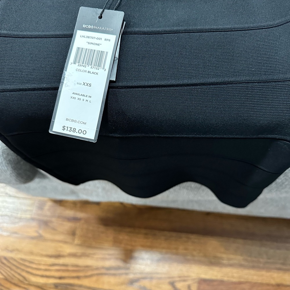 New with tag mini skirt size XXS runs small